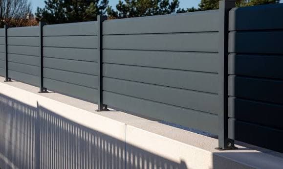 Solid privacy fence panel